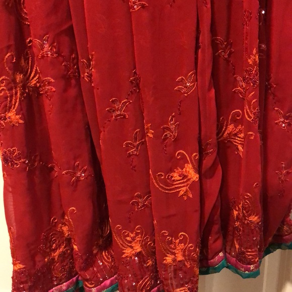 2 pc fancy shalwar kameez Pakistani/Indian - Picture 2 of 5